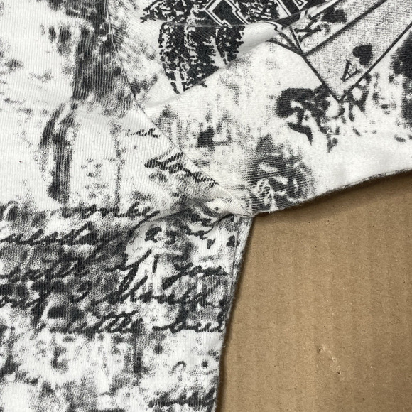 Vtg 90’s Take Two Travel Black And White Beaded Collage Top Women’s L Y2K Indie - Picture 5 of 10